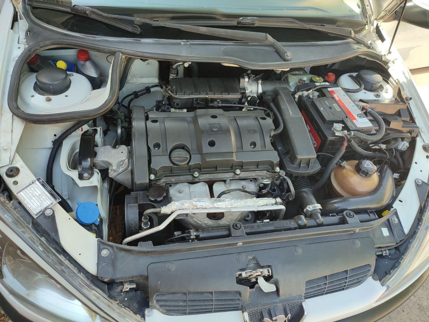 پژو ۲۰۶ صندوق دار v8 - 1394
