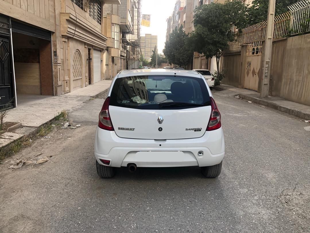 رنو ساندرو دنده ای - 1395