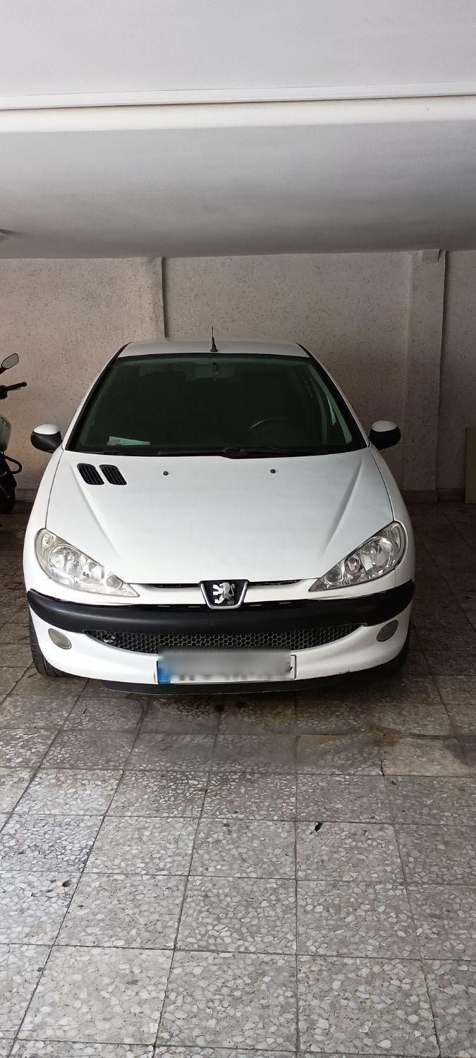 پژو ۲۰۶ صندوق دار v8 - 1391