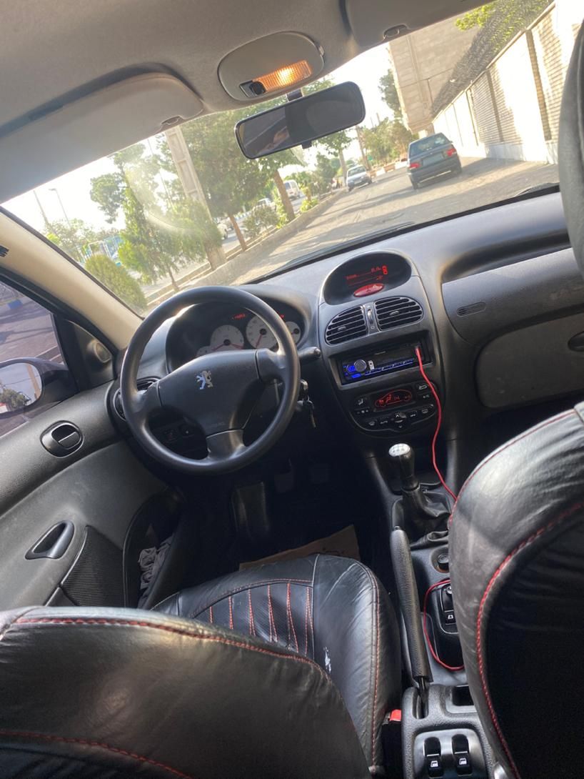 پژو ۲۰۶ صندوق دار v8 - 1390