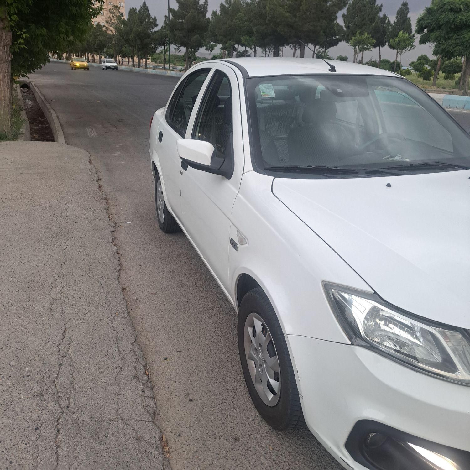 ساینا S دنده‌ای معمولی - 1402