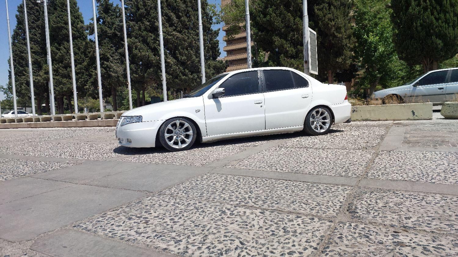 سمند LX XU7 - 1386