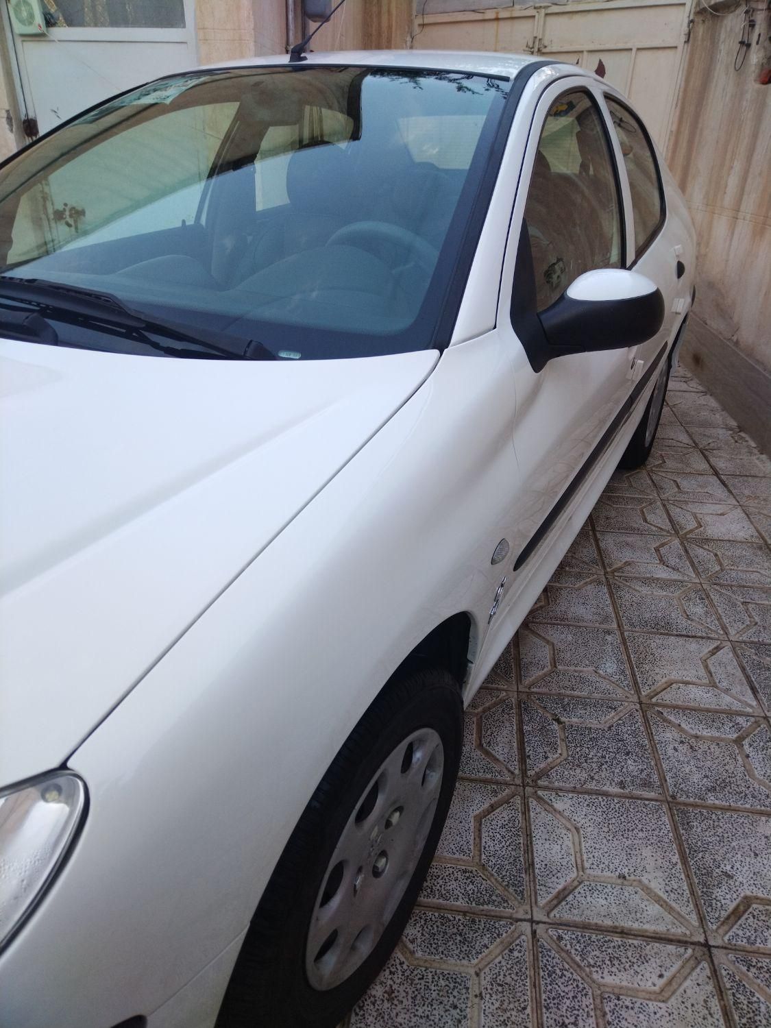 پژو ۲۰۶ صندوق دار v8 - 1399