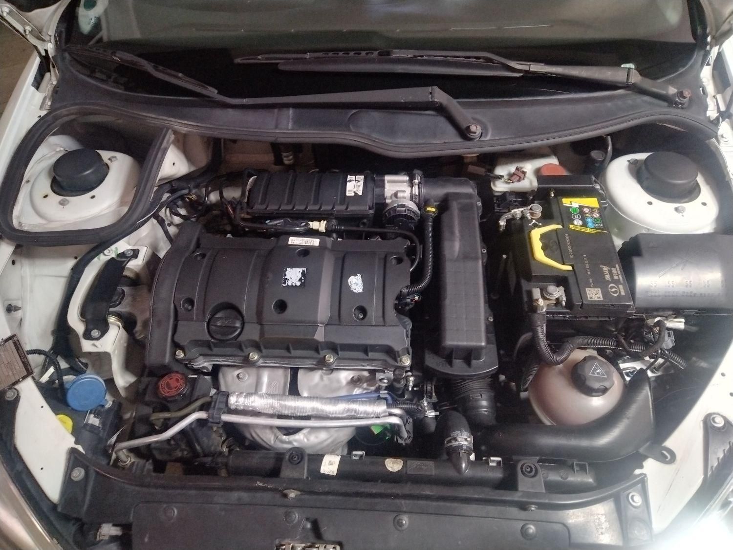 پژو ۲۰۶ صندوق دار v8 - 1399