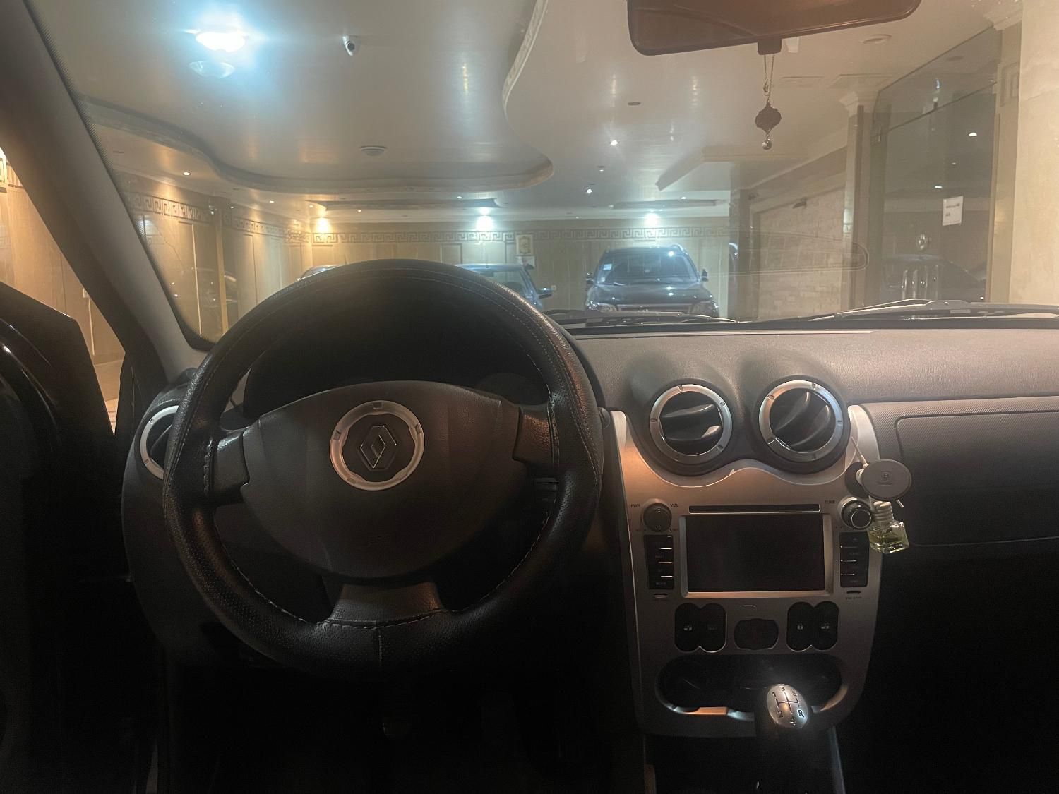رنو ساندرو دنده ای - 1396