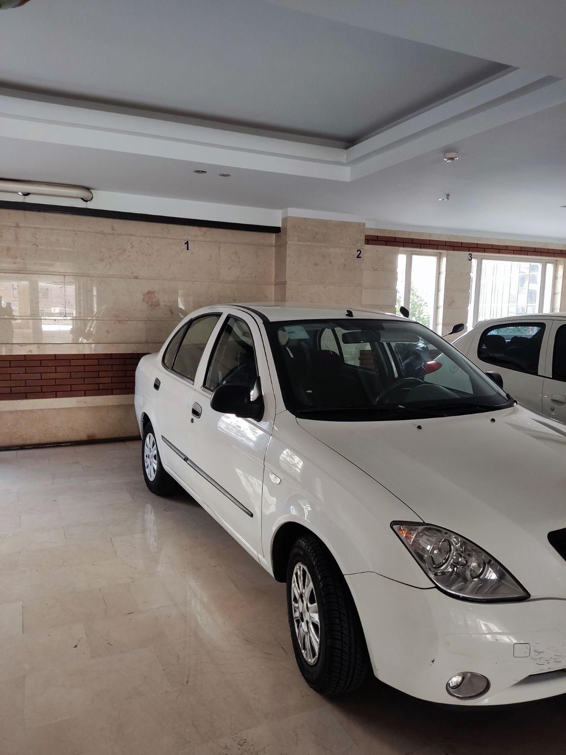 تیبا صندوق دار SX - 1396