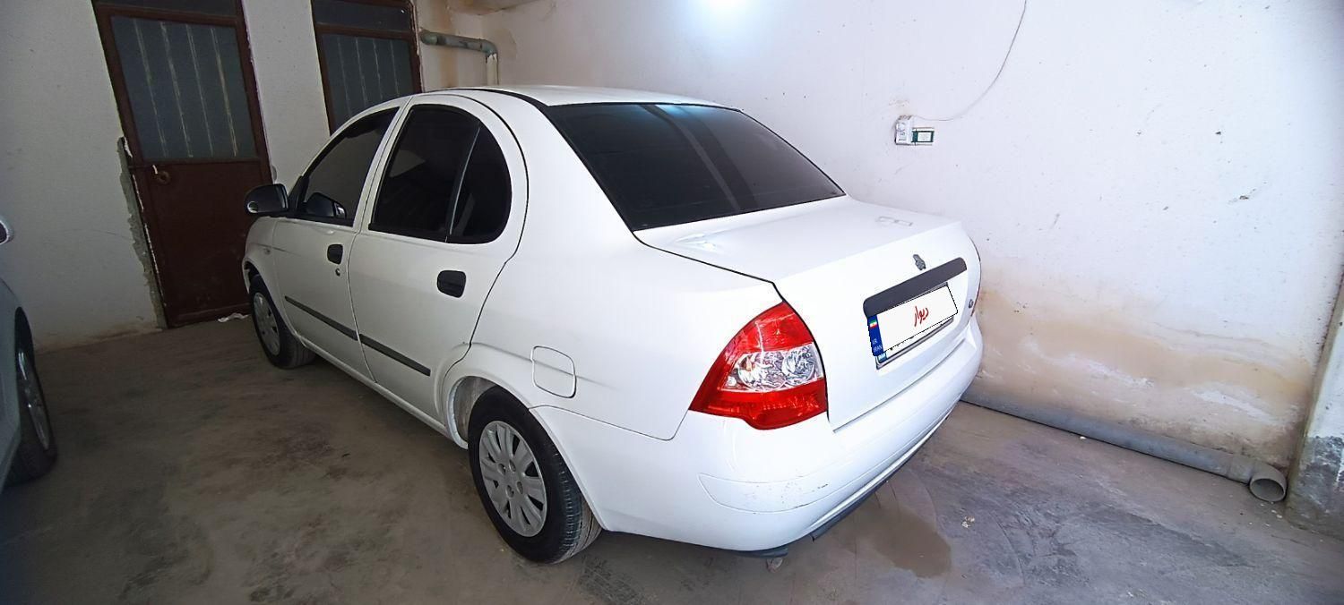 تیبا صندوق دار SX - 1400