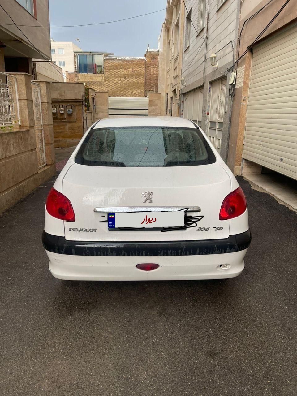 پژو ۲۰۶ صندوق دار v8 - 1394