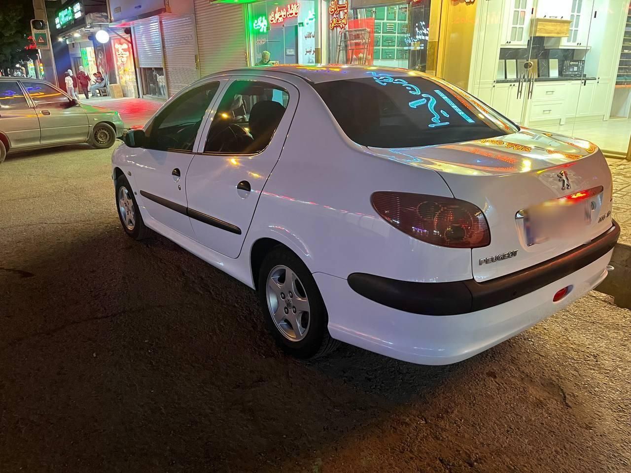 پژو ۲۰۶ صندوق دار v8 - 1395