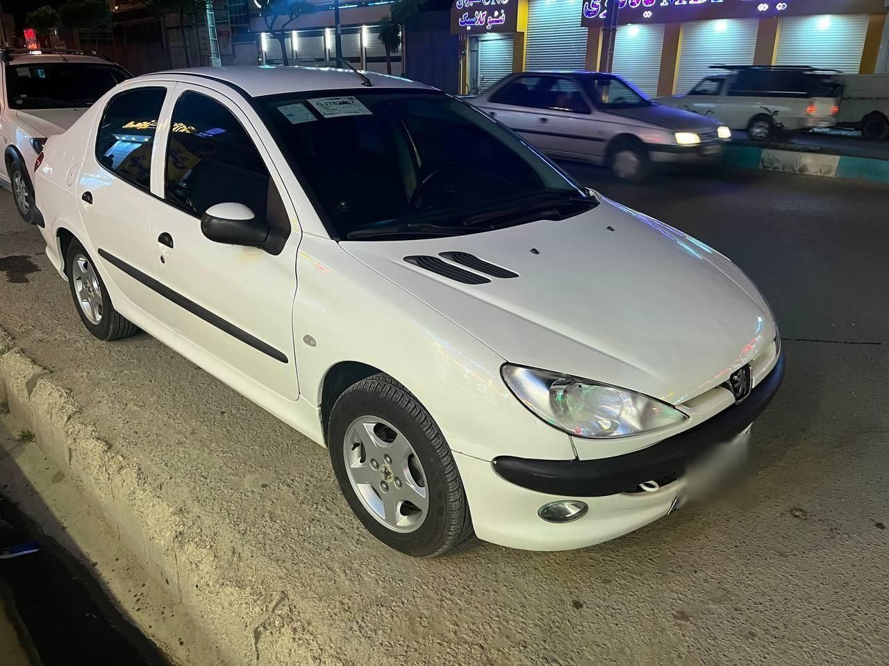 پژو ۲۰۶ صندوق دار v8 - 1395