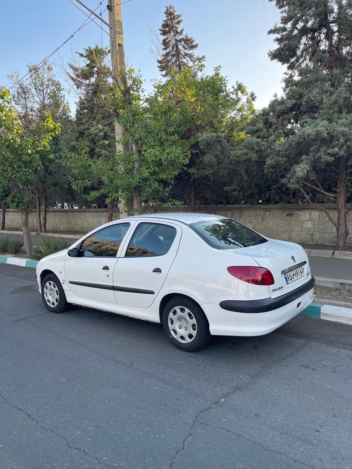 پژو ۲۰۶ صندوق دار v8 - 1394