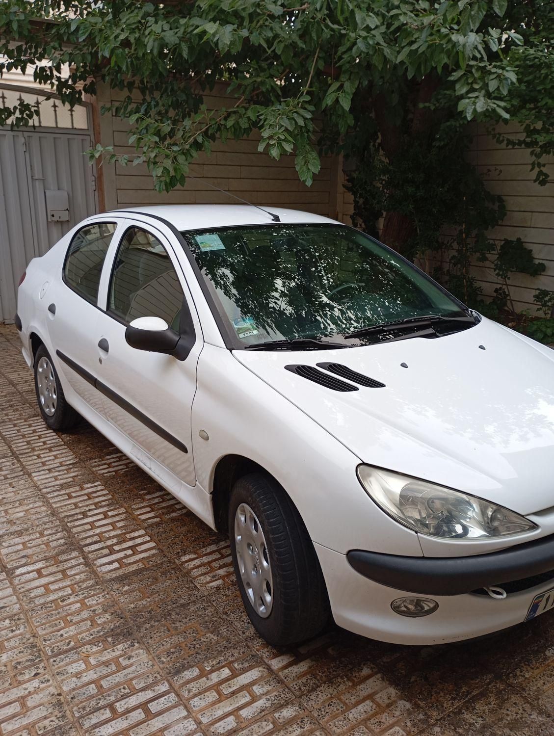 پژو ۲۰۶ صندوق دار v8 - 1399