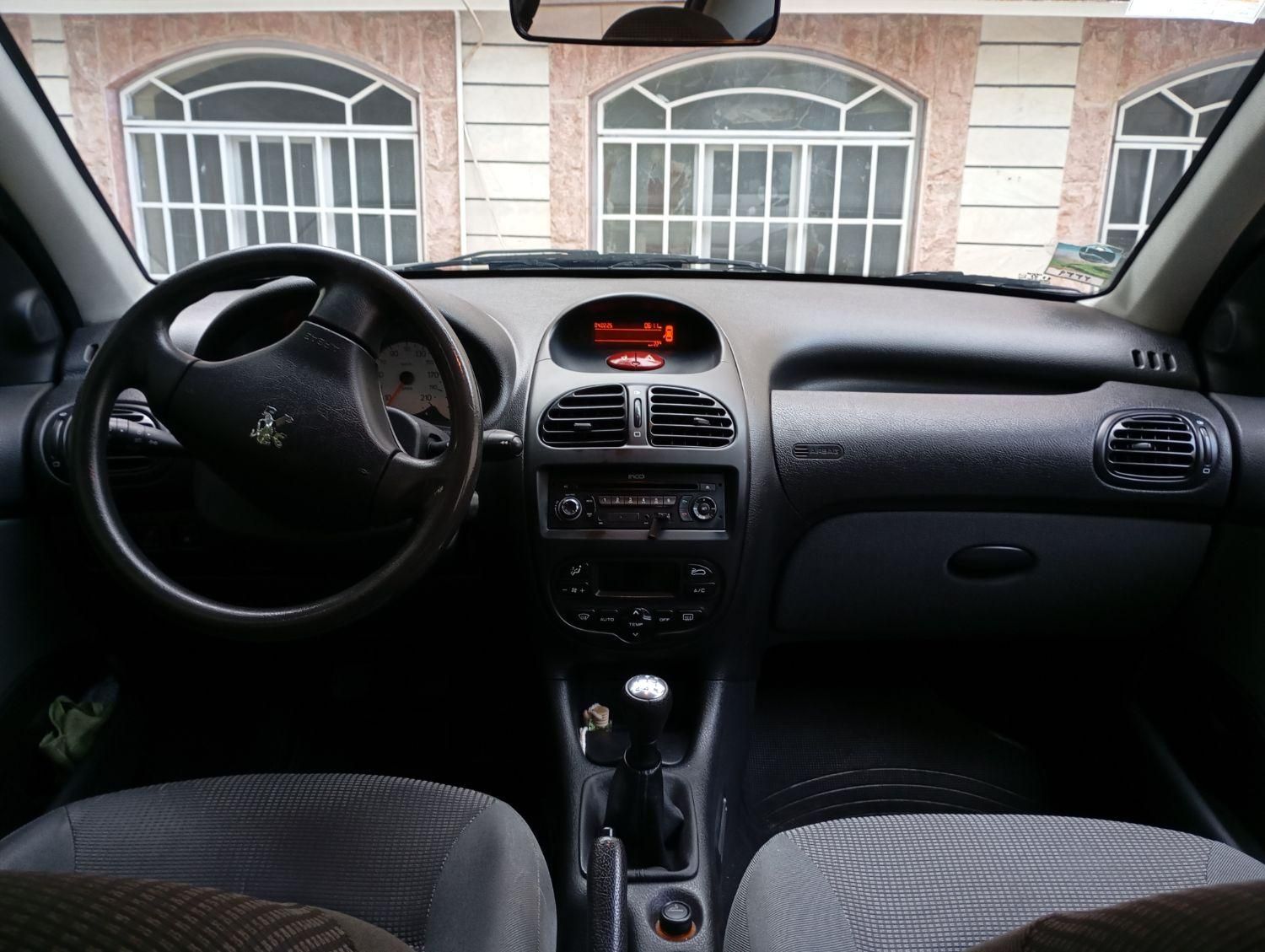 پژو ۲۰۶ صندوق دار v8 - 1399