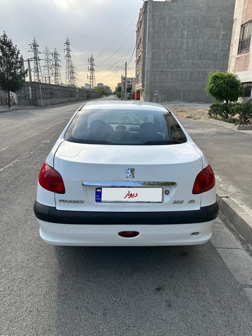 پژو ۲۰۶ صندوق دار v8 - 1393