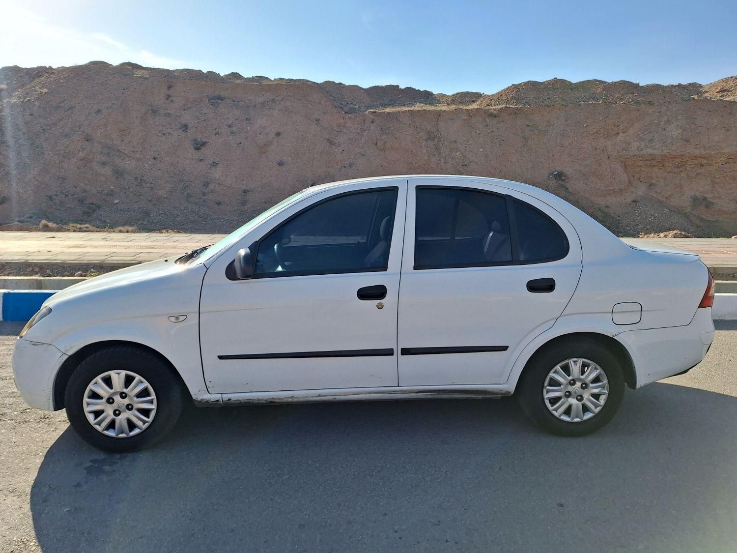 تیبا صندوق دار SX - 1400