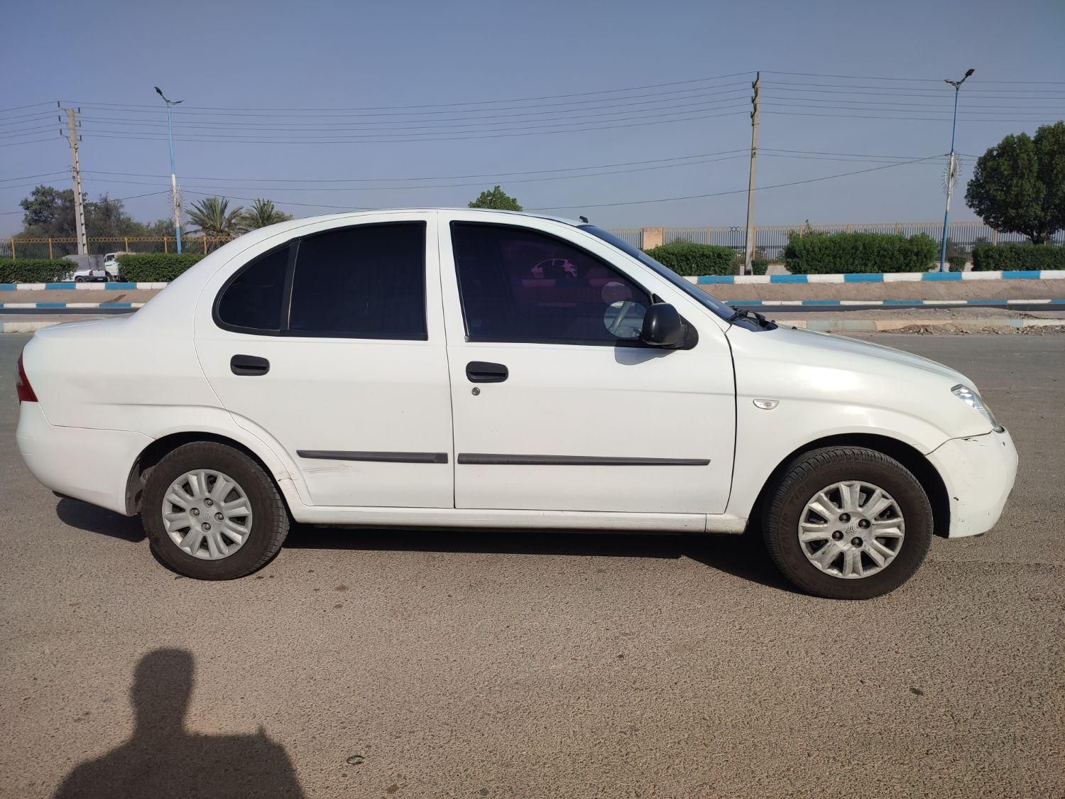 تیبا صندوق دار SX - 1400