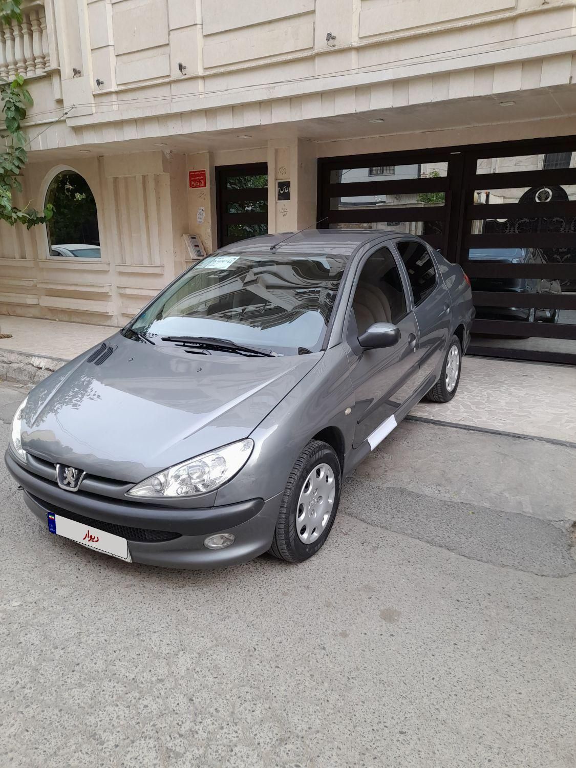 پژو ۲۰۶ صندوق دار v8 - 1392