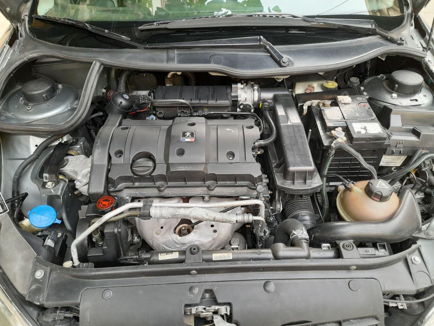 پژو ۲۰۶ صندوق دار v8 - 1392
