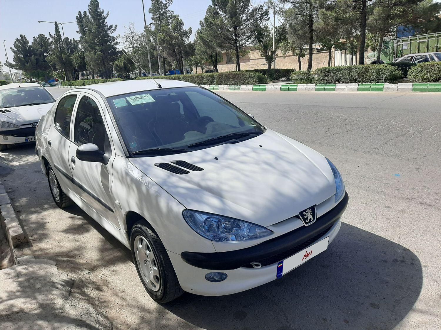 پژو ۲۰۶ صندوق دار v8 - 1394