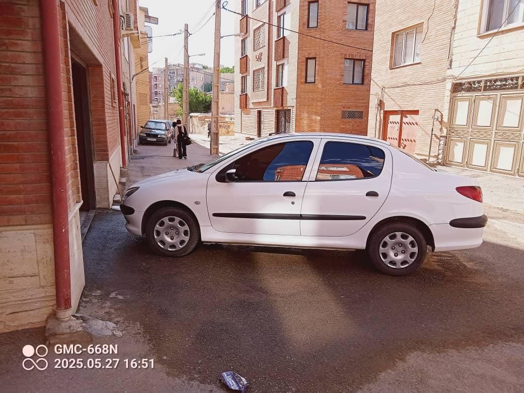 پژو ۲۰۶ صندوق دار v8 - 1397