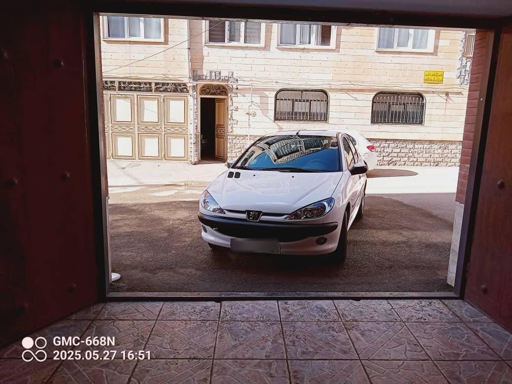 پژو ۲۰۶ صندوق دار v8 - 1397