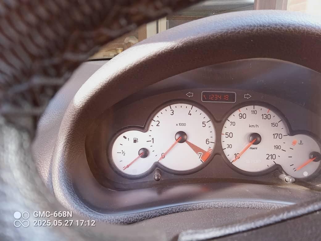 پژو ۲۰۶ صندوق دار v8 - 1397