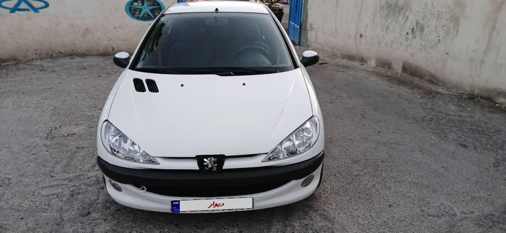 پژو ۲۰۶ صندوق دار v8 - 1391
