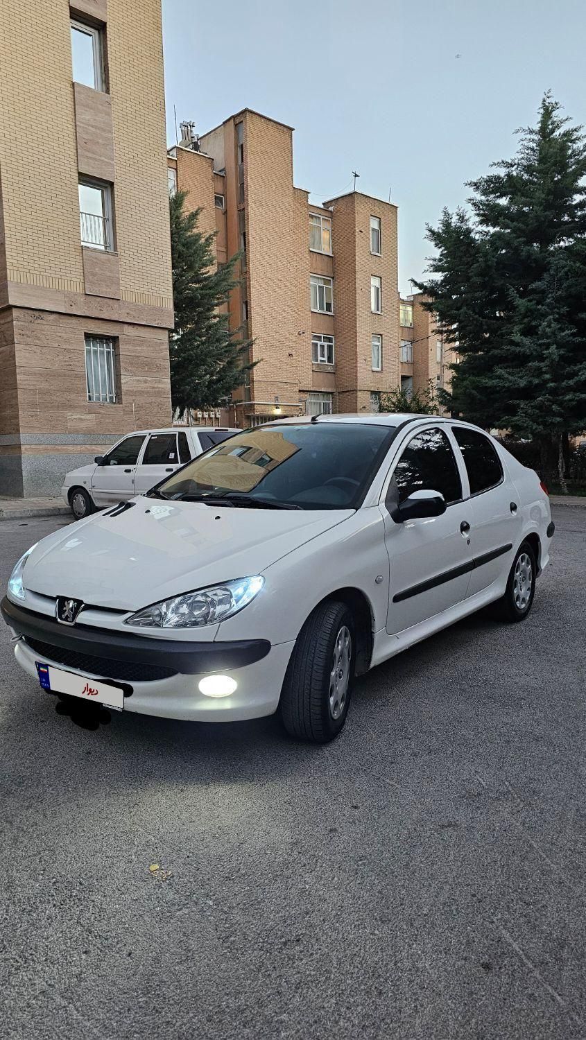 پژو ۲۰۶ صندوق دار v8 - 1393