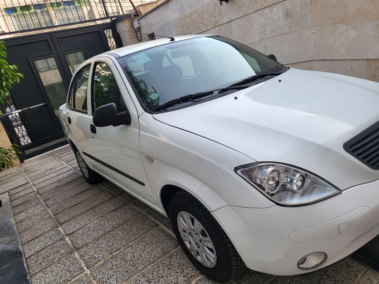 تیبا صندوق دار SX - 1399