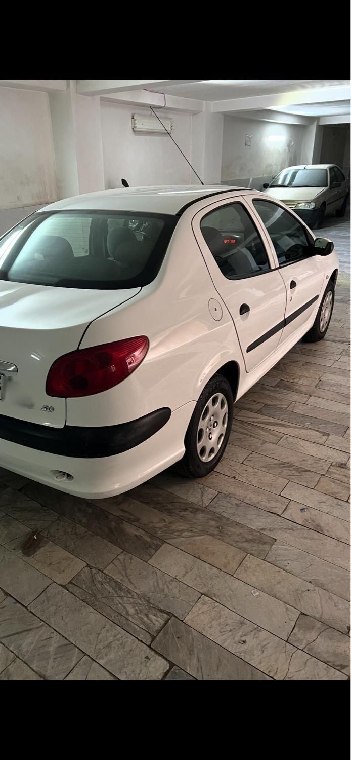 پژو ۲۰۶ صندوق دار v8 - 1395
