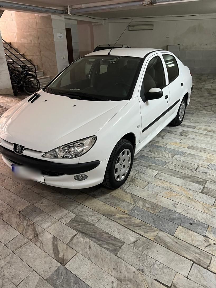 پژو ۲۰۶ صندوق دار v8 - 1395