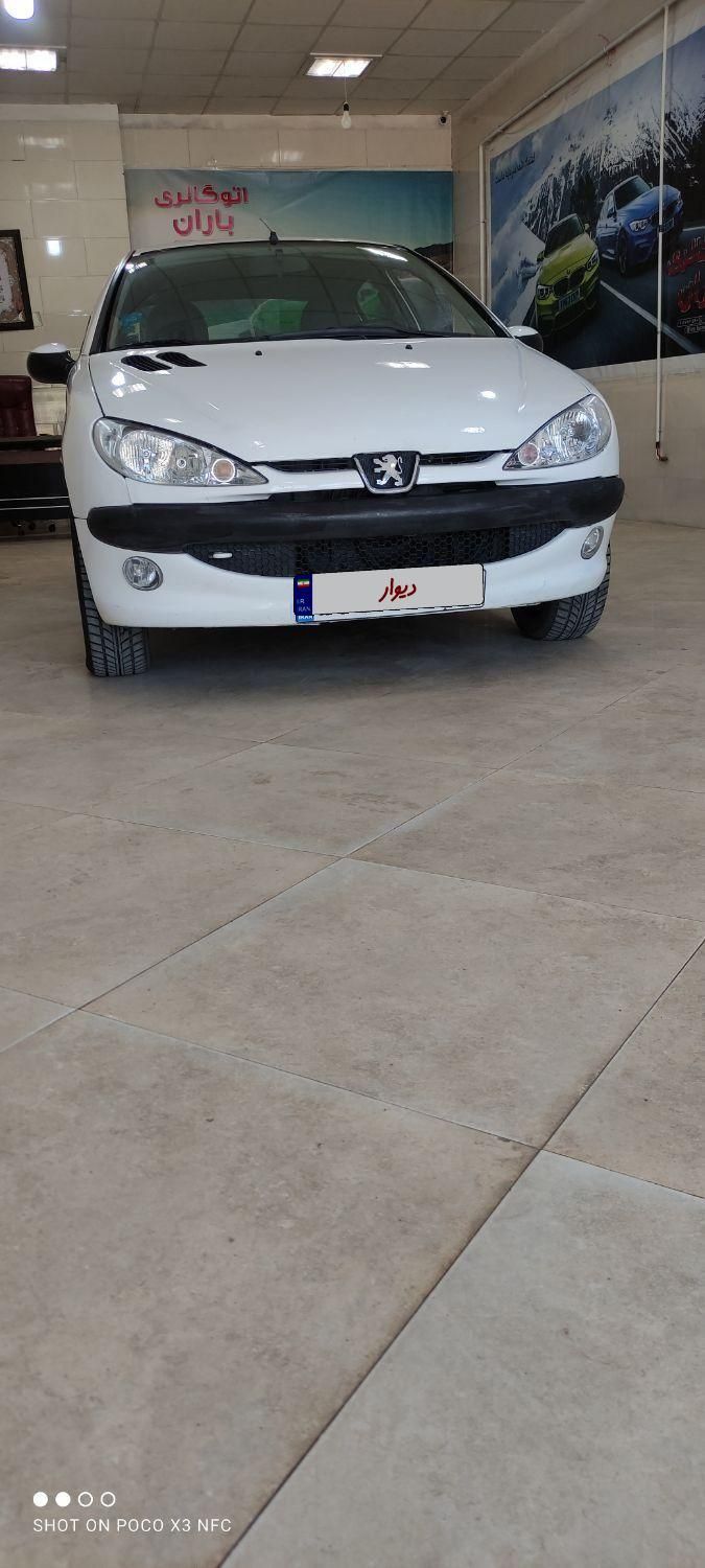 پژو ۲۰۶ صندوق دار v8 - 1390