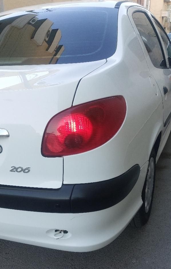 پژو ۲۰۶ صندوق دار v8 - 1399