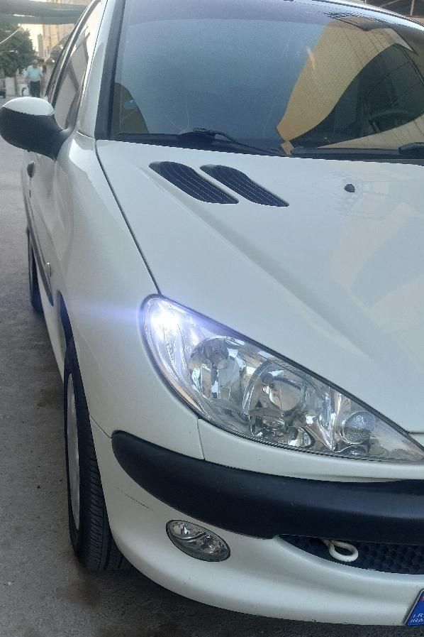 پژو ۲۰۶ صندوق دار v8 - 1399