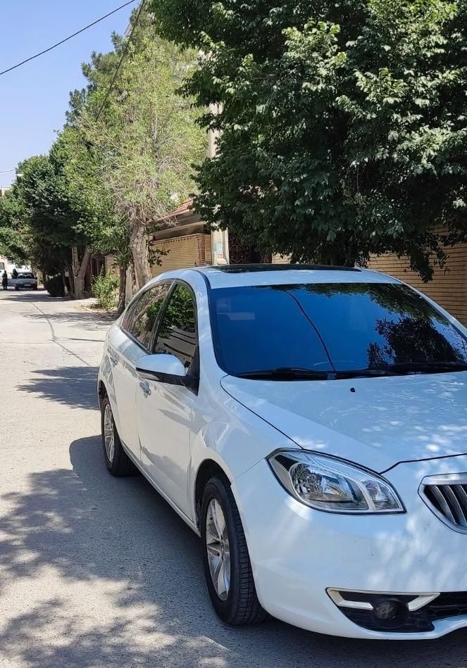 برلیانس H230 اتوماتیک - 2015