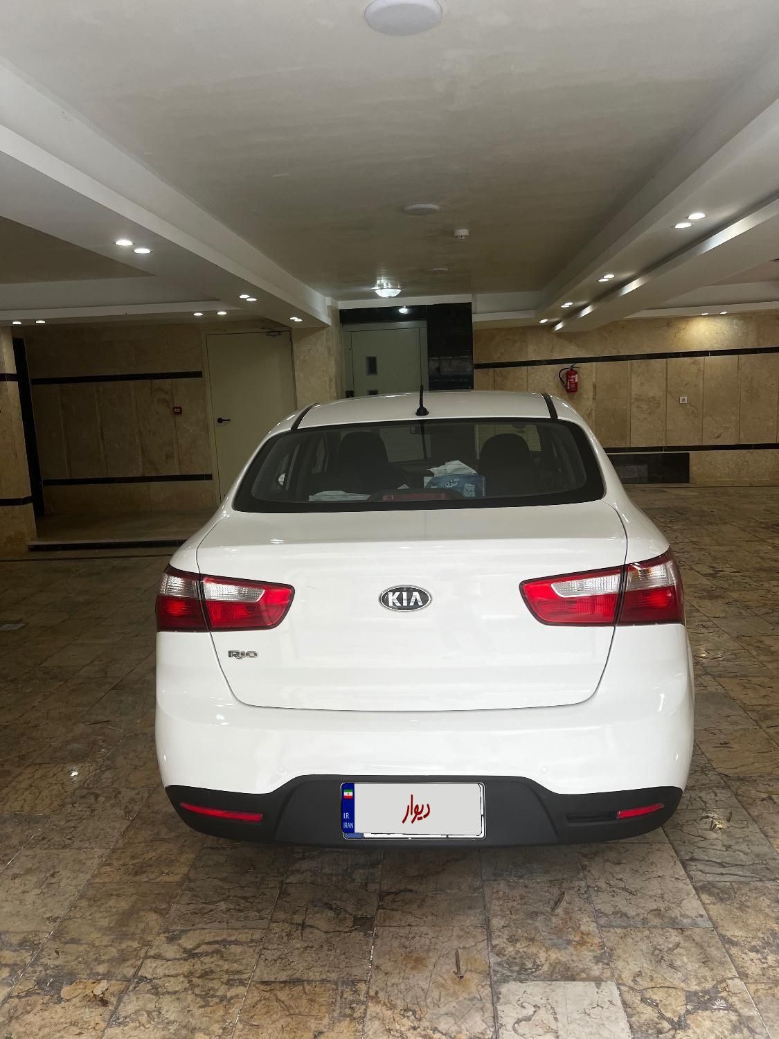 کیا ریو صندوقدار فول UB - 2015