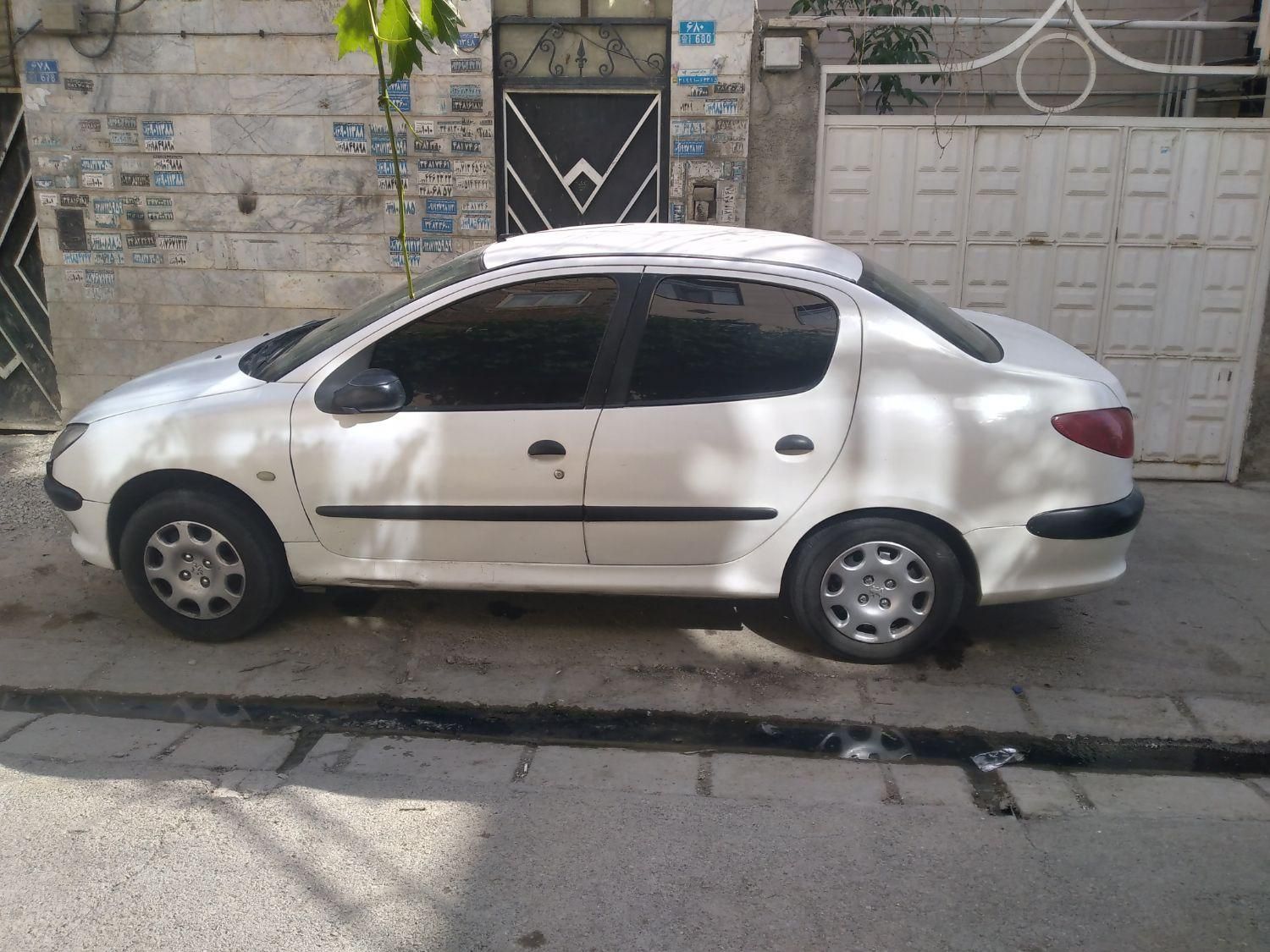 پژو ۲۰۶ صندوق دار v8 - 1390