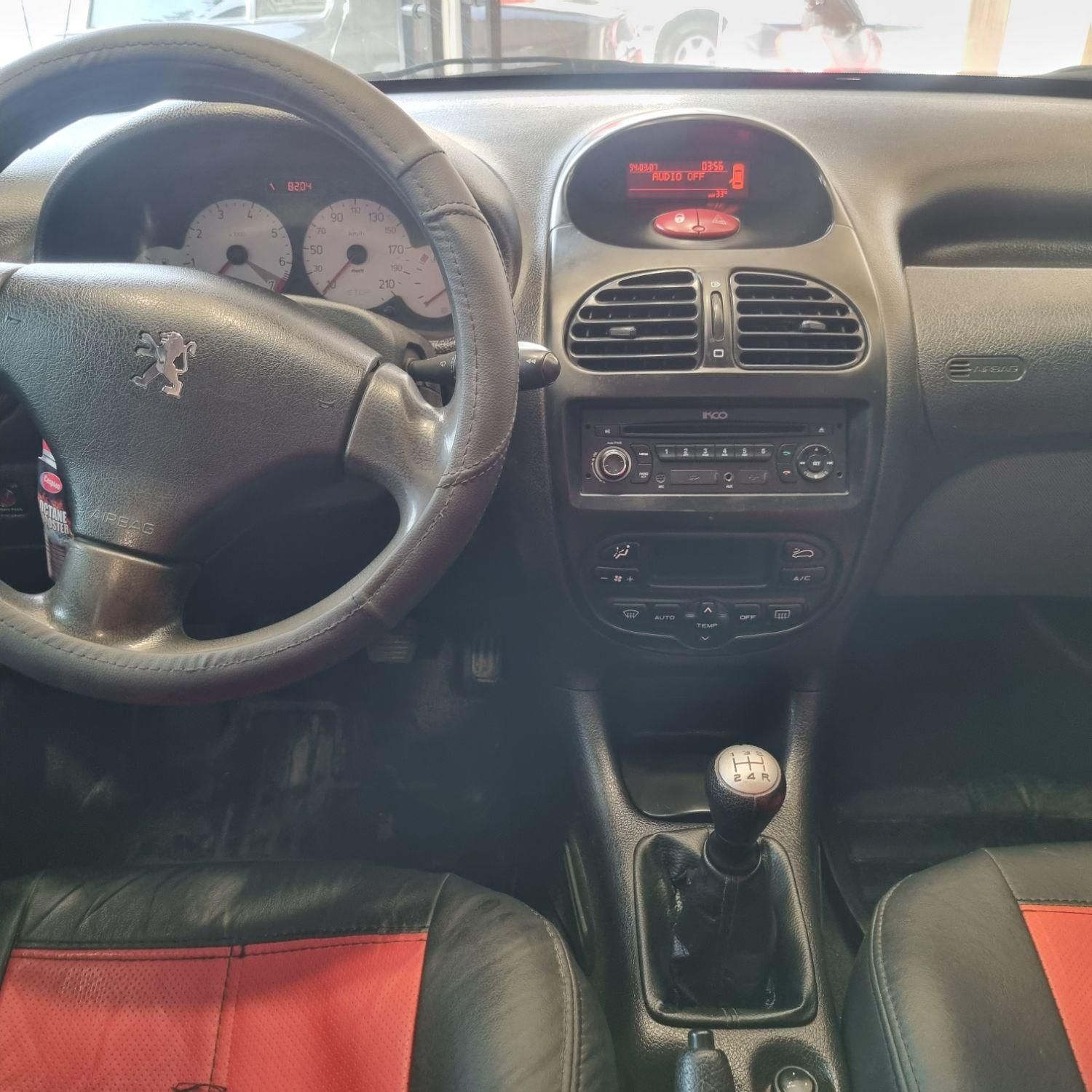 پژو ۲۰۶ صندوق دار v8 - 1394