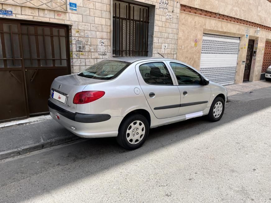 پژو ۲۰۶ صندوق دار v8 - 1388