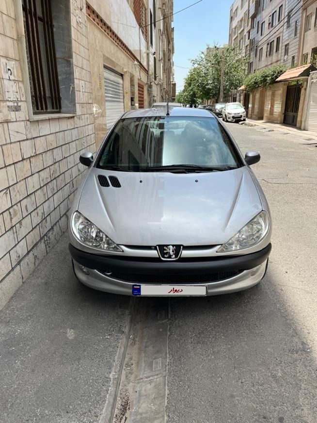 پژو ۲۰۶ صندوق دار v8 - 1388