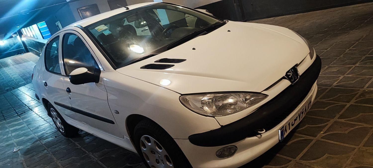 پژو ۲۰۶ صندوق دار v8 - 1394