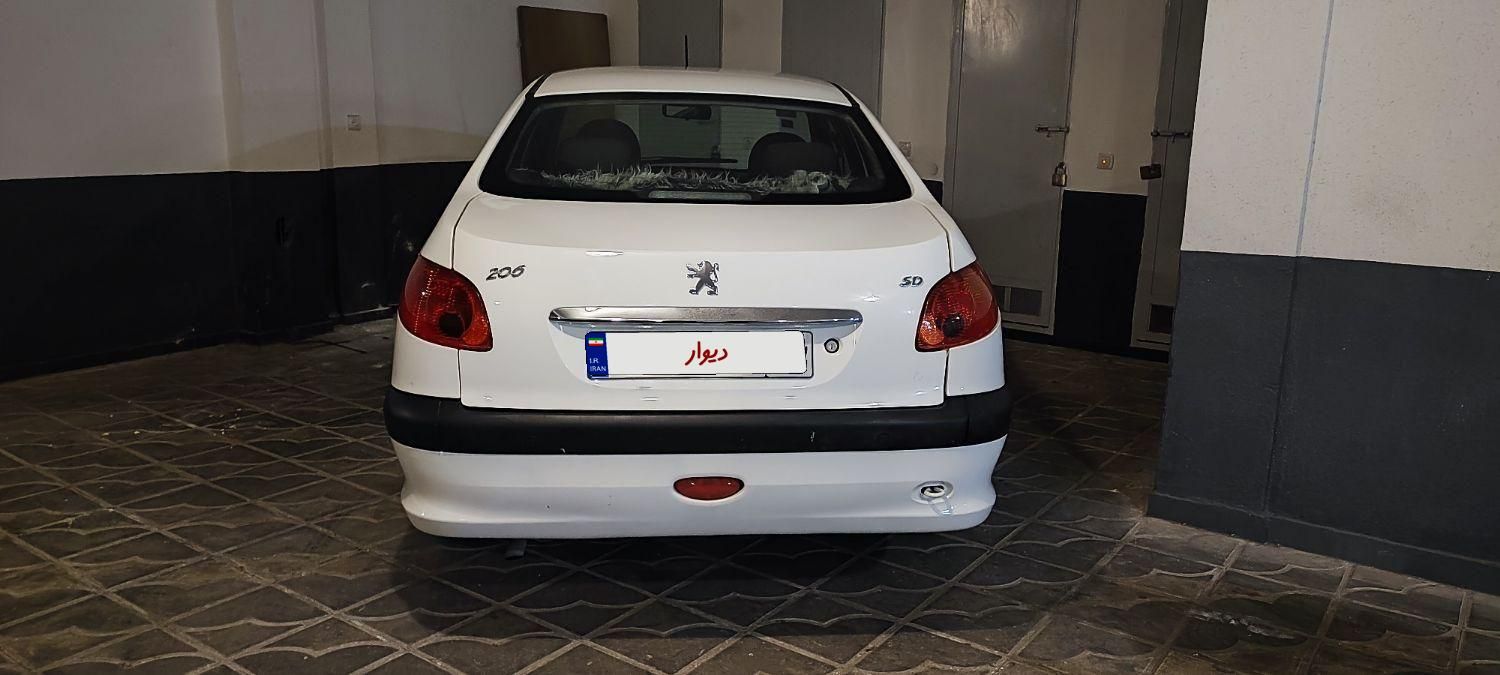 پژو ۲۰۶ صندوق دار v8 - 1394