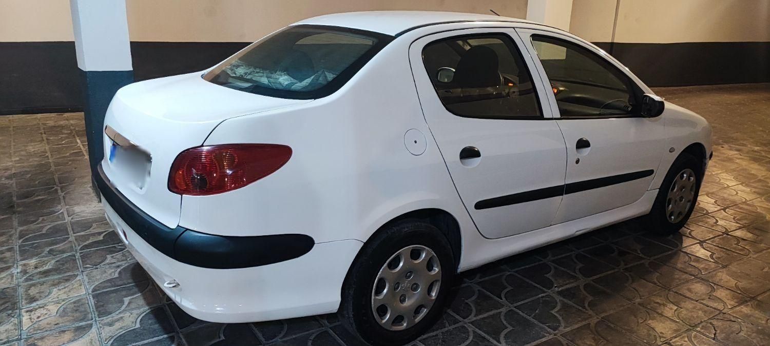 پژو ۲۰۶ صندوق دار v8 - 1394