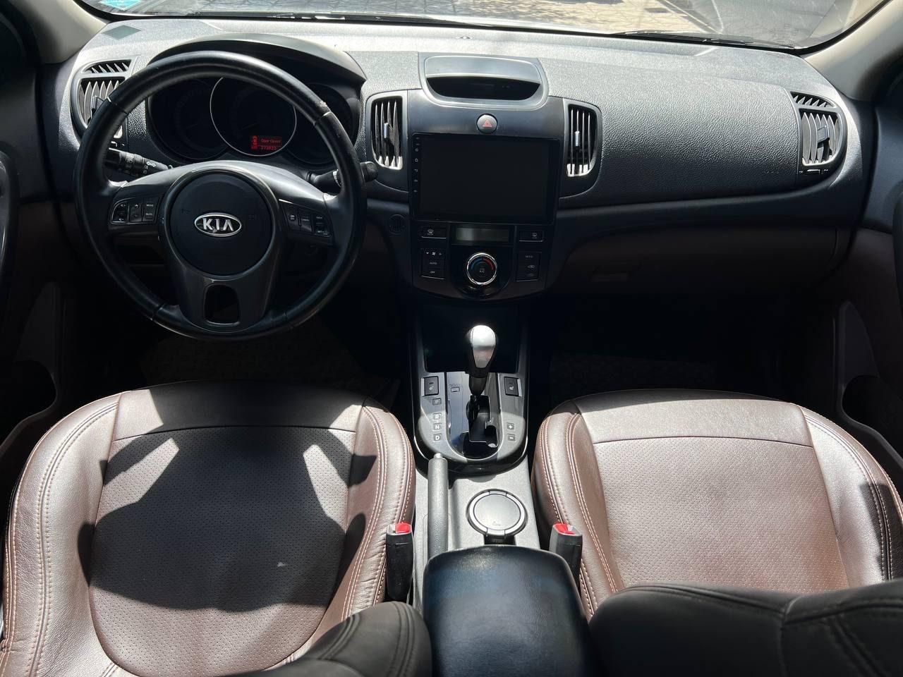کیا سراتو 2.0 لیتر اتوماتیک GT لاین - 2010