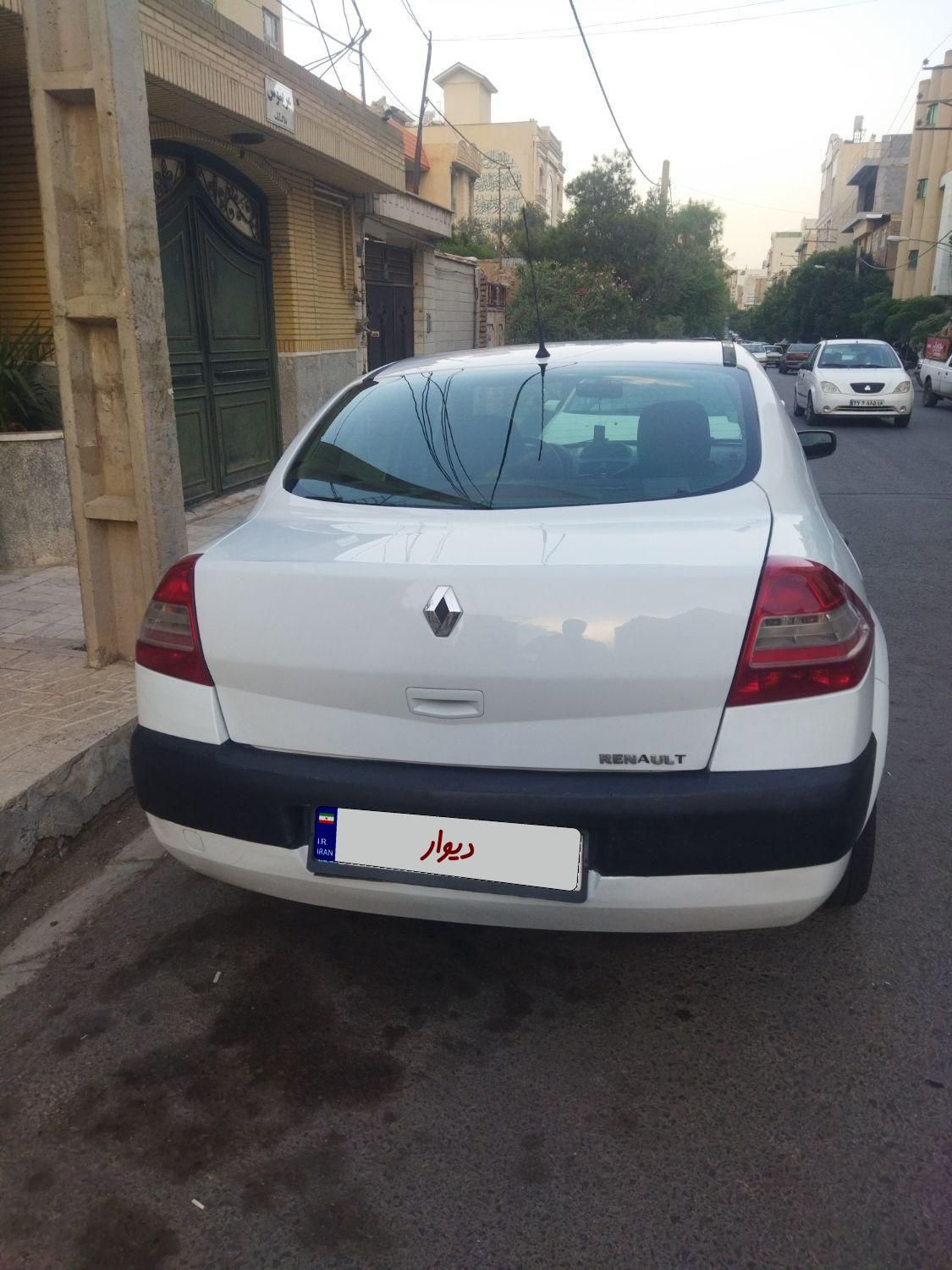 رنو مگان دنده‌ای 1600 - 2008
