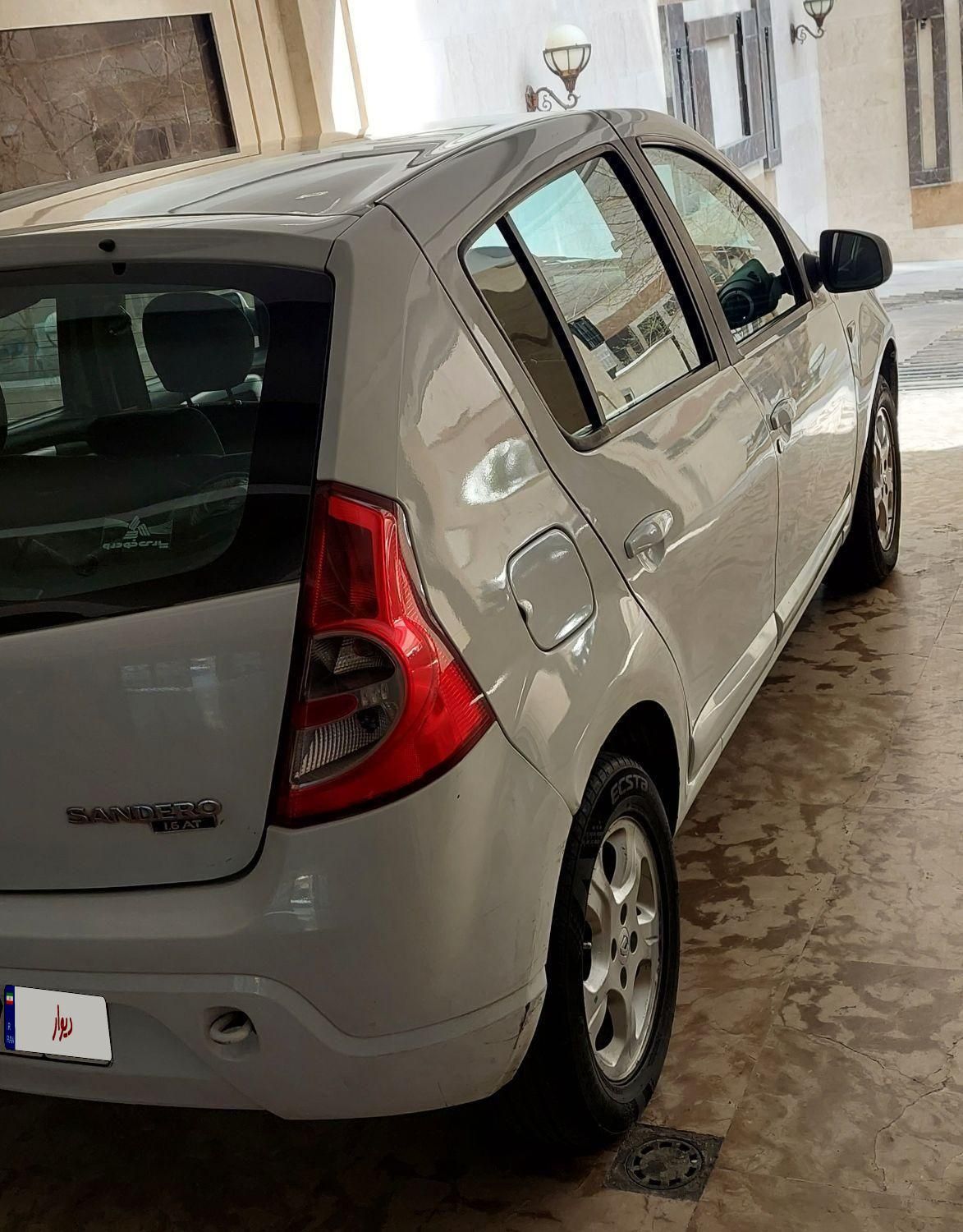 خودرو رنو، ساندرو آگهی ann_18375331