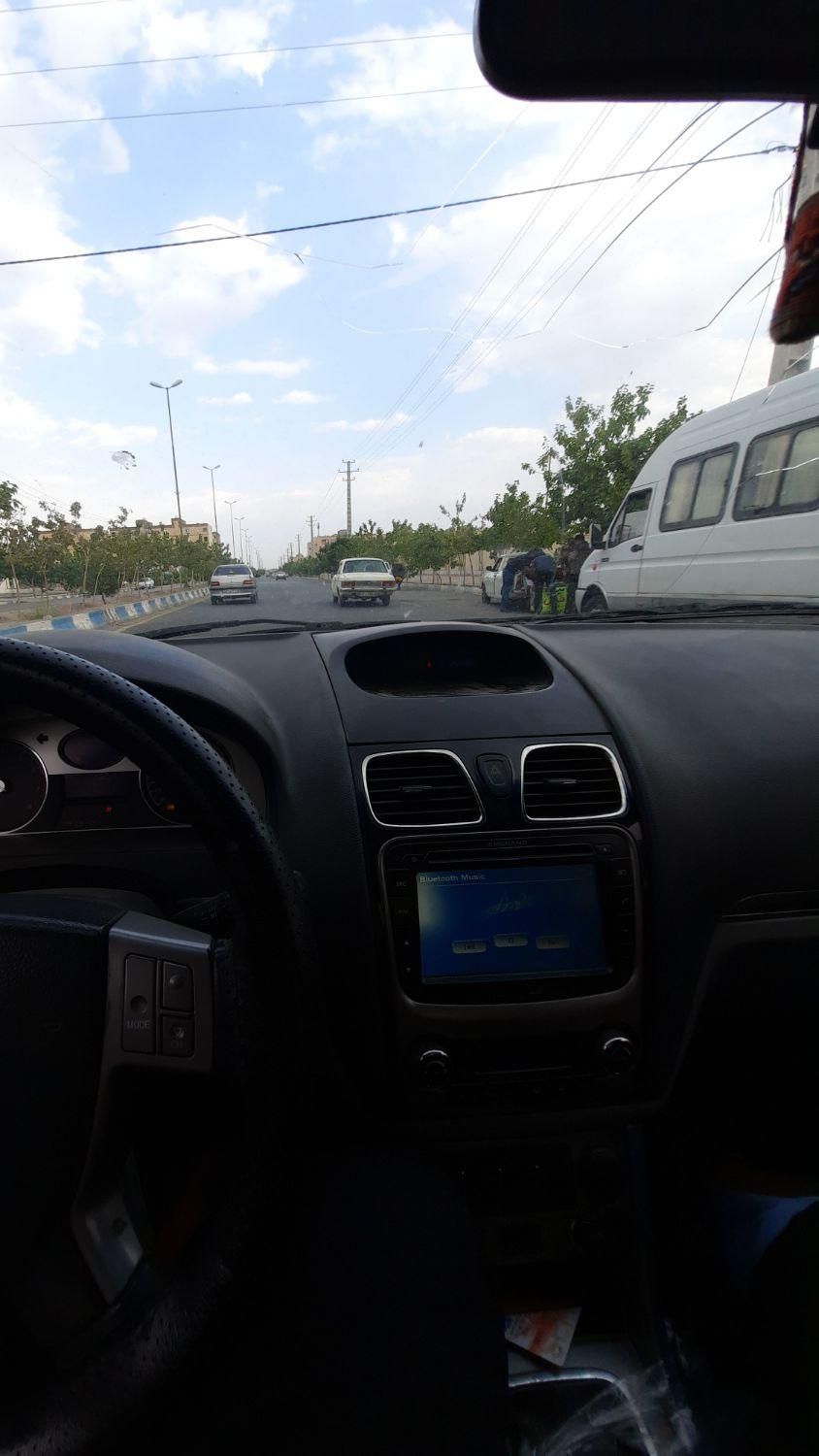 جیلی امگرند 7 دنده‌ای - 2013