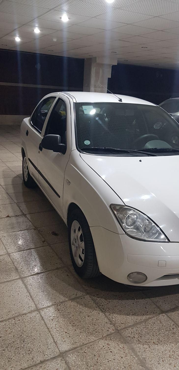 تیبا صندوق دار SX - 1400