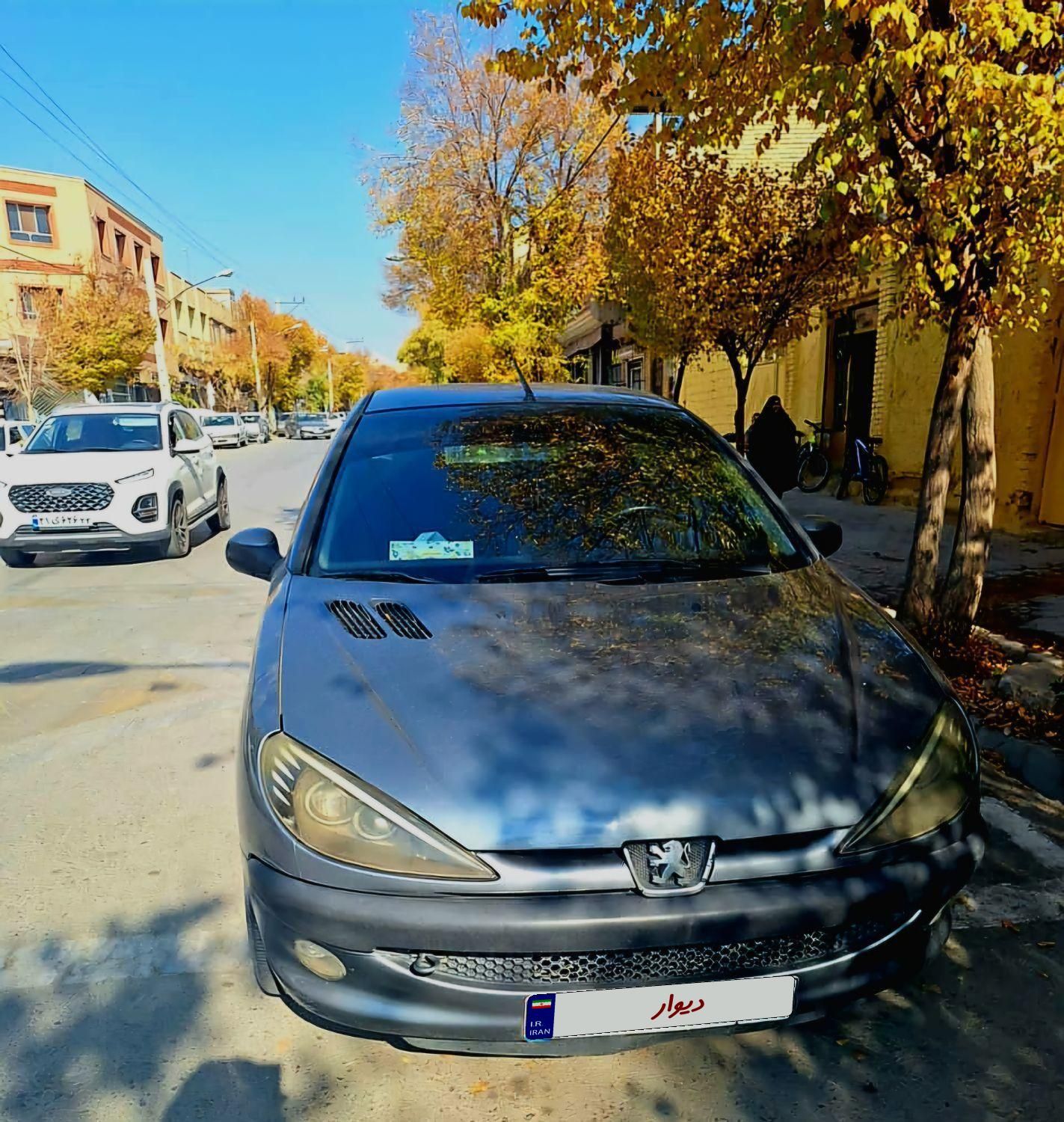 پژو ۲۰۶ صندوق دار v8 - 1390