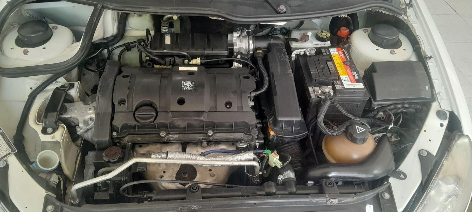 پژو ۲۰۶ صندوق دار v8 - 1396